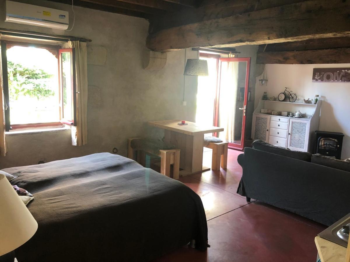 Bed and Breakfast Domaine de La Madeleine Ygrande Exterior foto