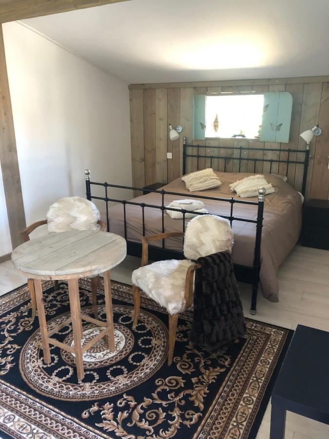 Bed and Breakfast Domaine de La Madeleine Ygrande Exterior foto