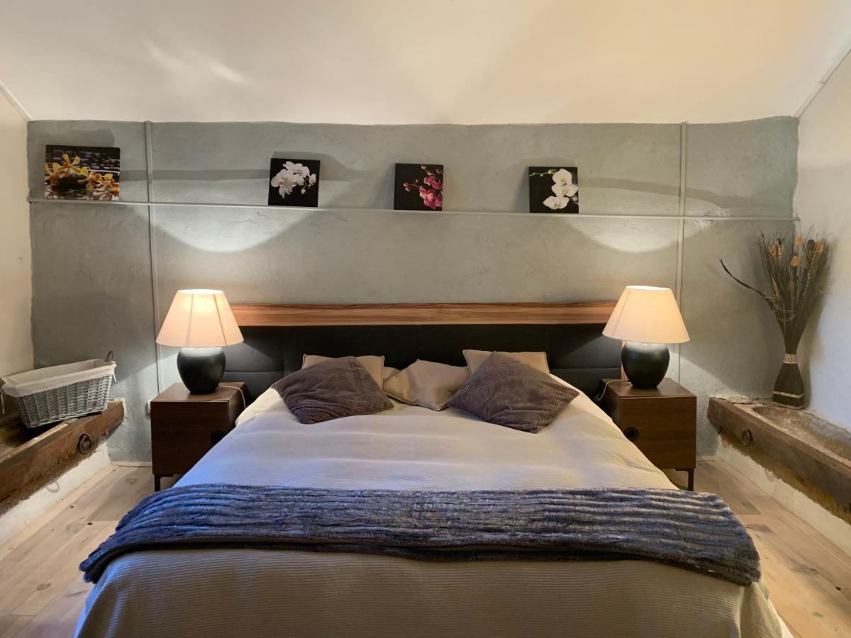 Bed and Breakfast Domaine de La Madeleine Ygrande Exterior foto