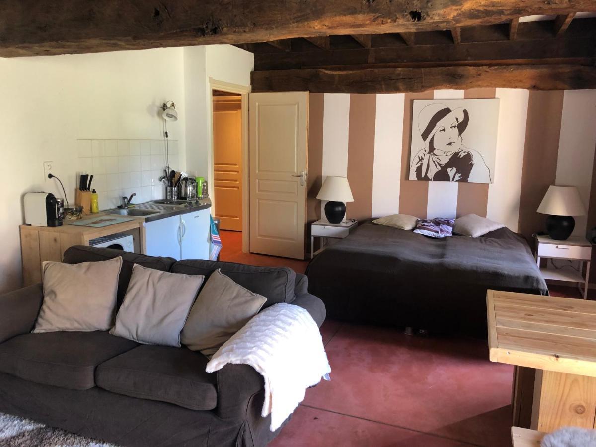 Bed and Breakfast Domaine de La Madeleine Ygrande Exterior foto