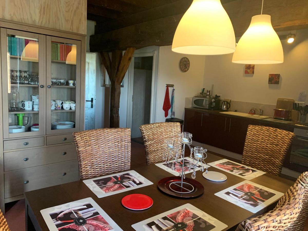 Bed and Breakfast Domaine de La Madeleine Ygrande Exterior foto